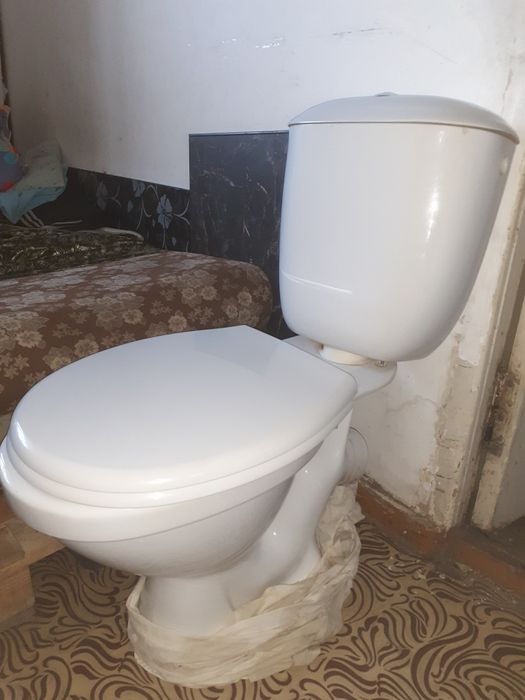 Унитаз с бачком б/у