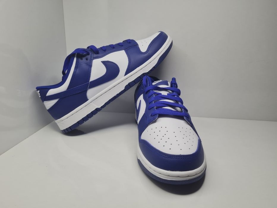 Кецове Nike Dunk Low

Чисто нови с кутия. 

Размер 44 стелка 28 см.

Цена 60 евро.