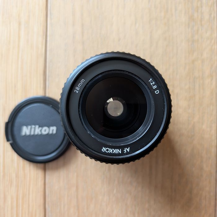 Obiectiv Nikon AF NIKKOR 28mm f/2.8D