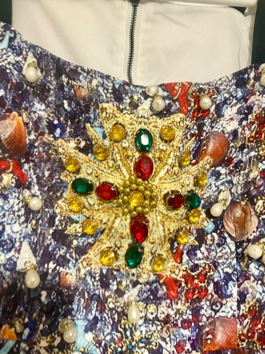 Елегантна дамска рокля