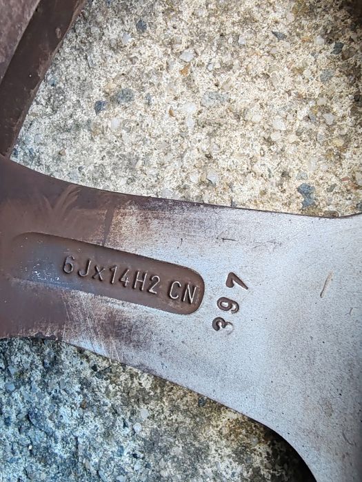 Джанти с гуми 4х114.3 14