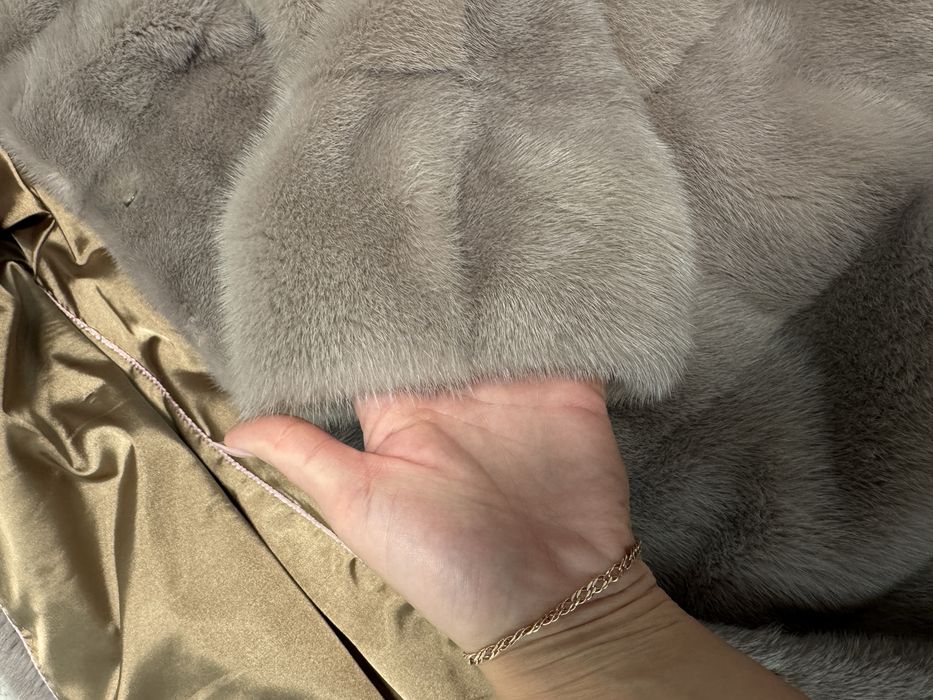 Продам норковую шубу !