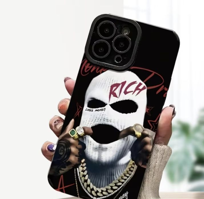 Чехлы на iPhone 17 pro max