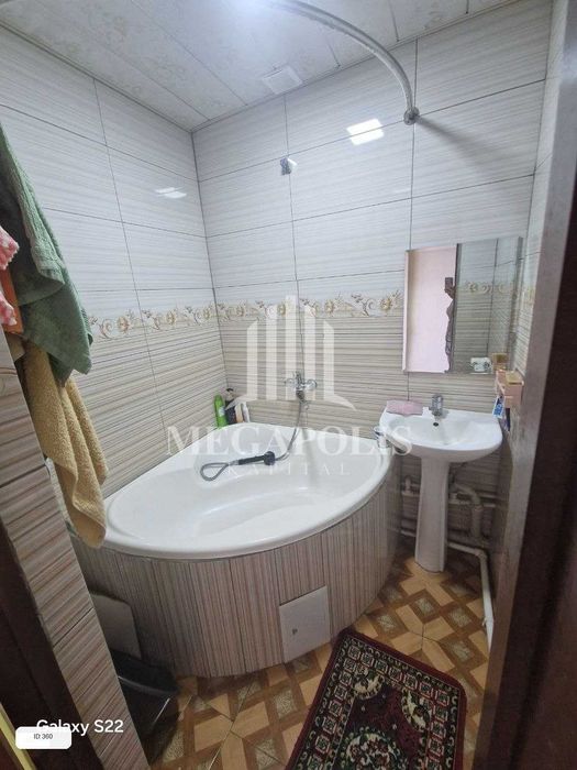 Buxoroda 2 xonali kvartira arzon narxlarda sotiladi. №360