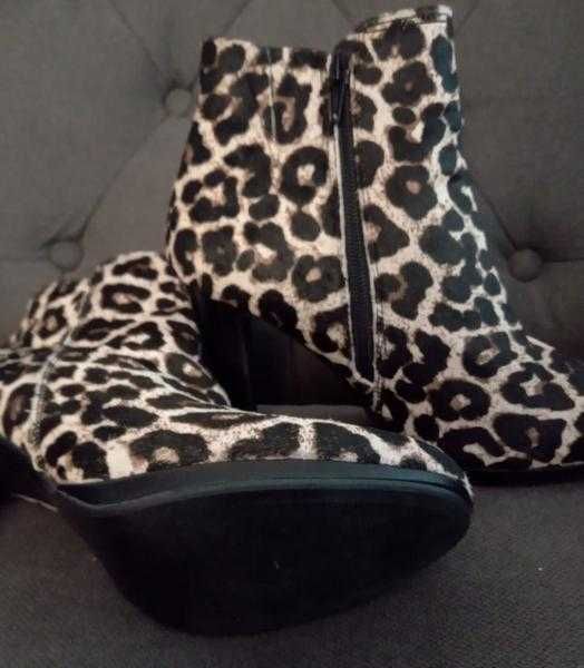 Botine Esmara masura 39