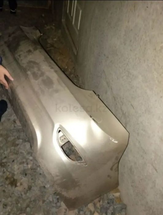 Продам задний бампер