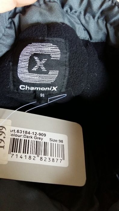 Pantaloni ski noi cu eticheta 98