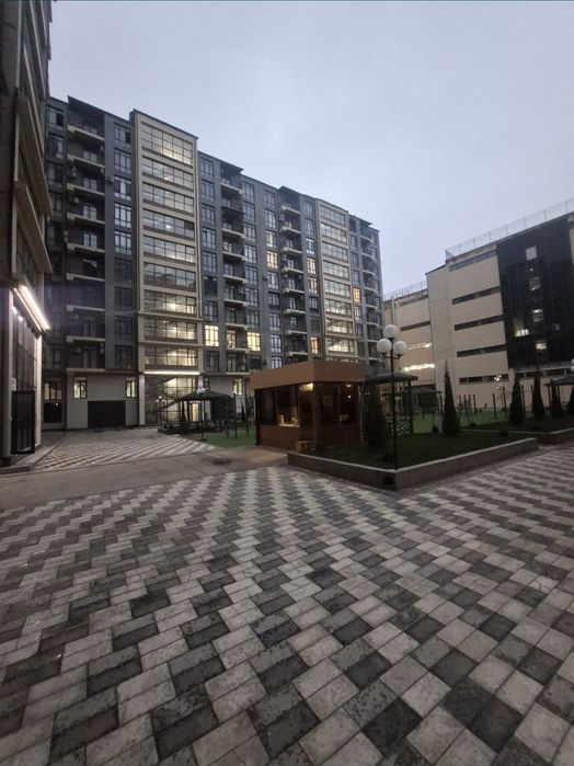 Яккасарайский, Братский Могила рядом 2 комнатная  Сдаётся