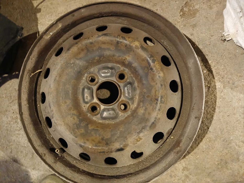 2 стоманени джанти 15" за Хонда Джаз