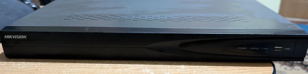 NVR Hikvision DS-7608NI-E2
