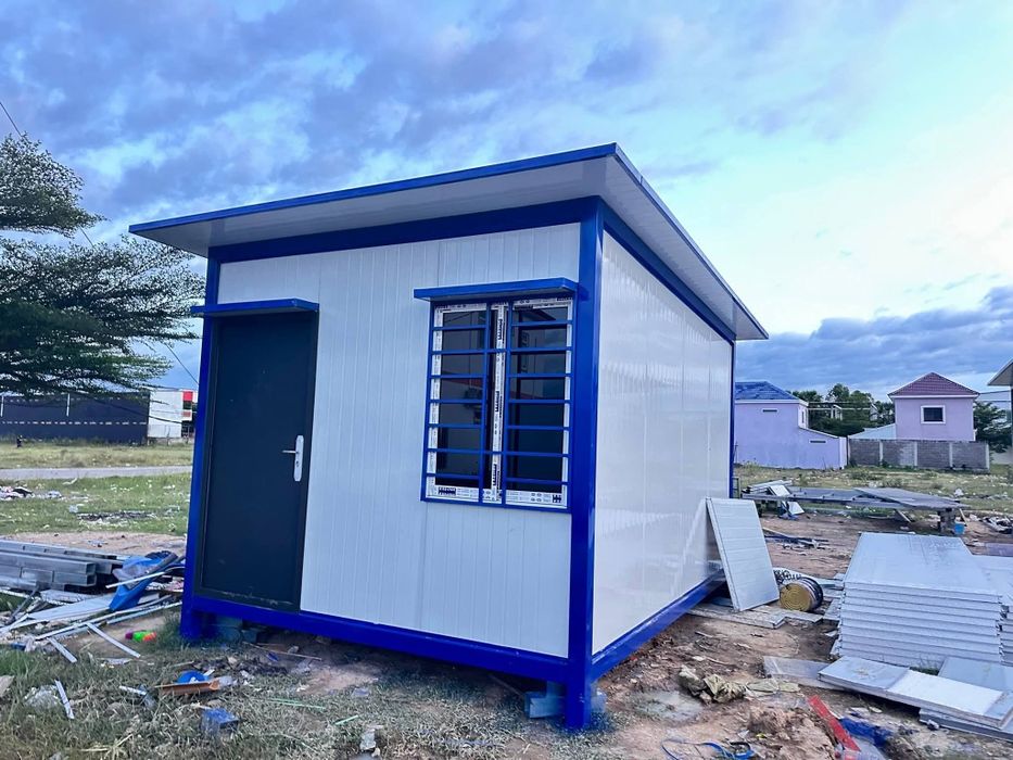 Vindem containere modulare