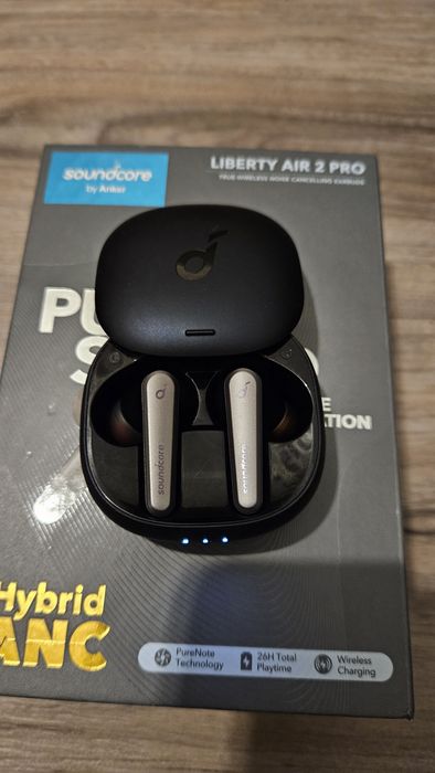 Vând casti wireless Soundcore Liberty Air 2 Pro