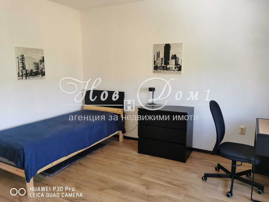 Продава се Тристаен апартамент в Варна, Възраждане 4 - 134 кв.м за 1974 €/кв.м - Снимка #2