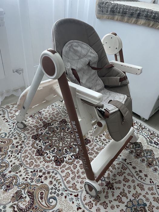 Стульчик для кормления