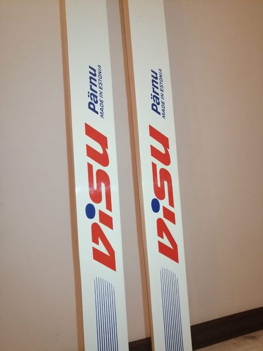 Беговые новые лыжи