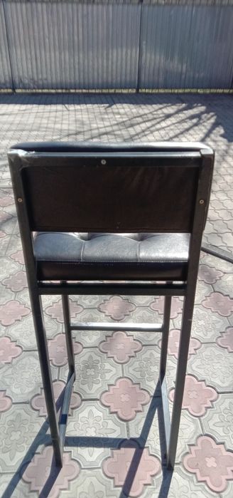 Продам барны стул почти новый