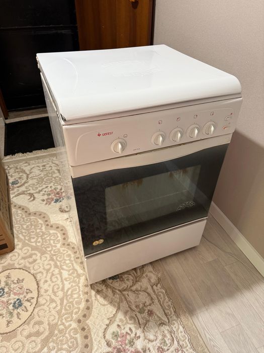 Продам газовую плиту дешево
