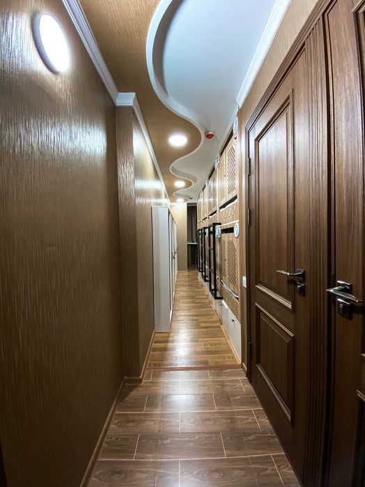 Талабаларга ётоқхона, Миллий, Политех, Молия сиртқи яқинида. Общежитие