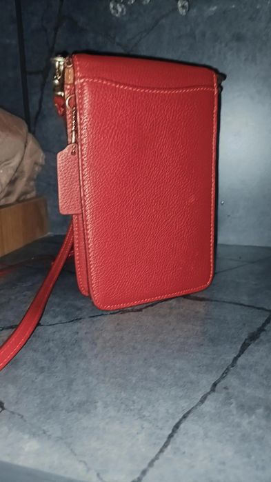 Продавам дамска чанта COACH