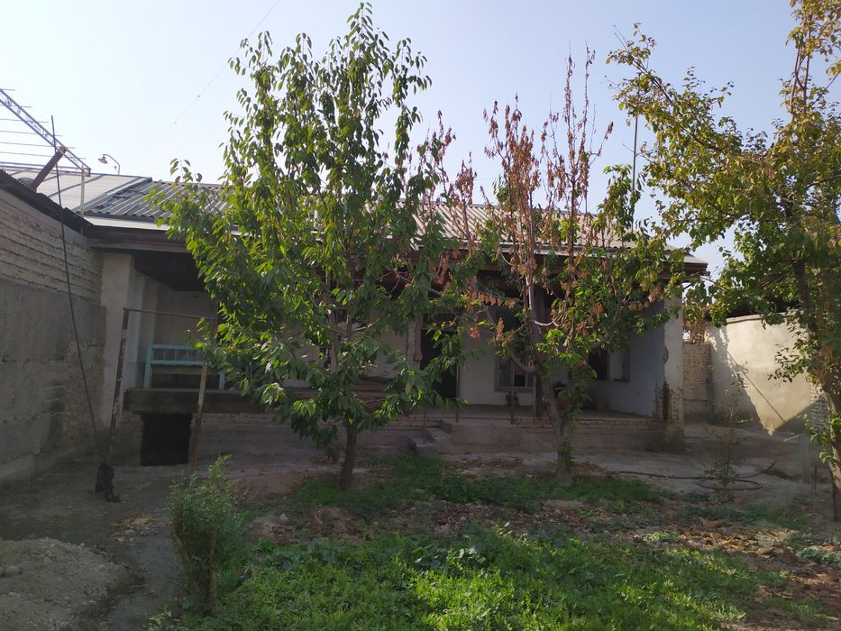 Уй сотилади маргилон