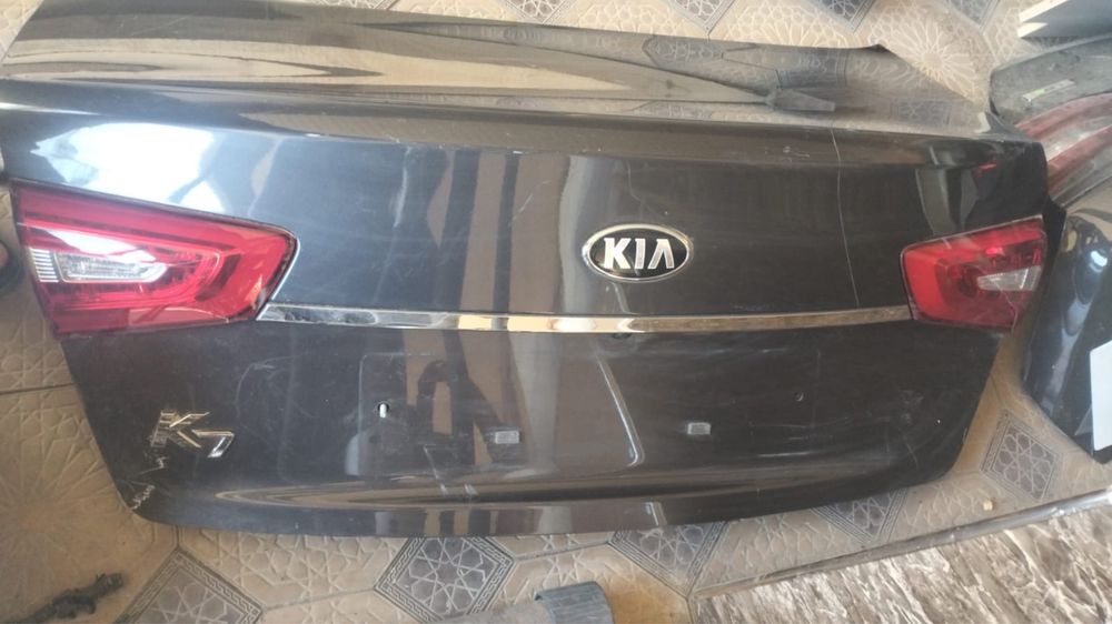 Kia K7 Cadenza крышка багажника