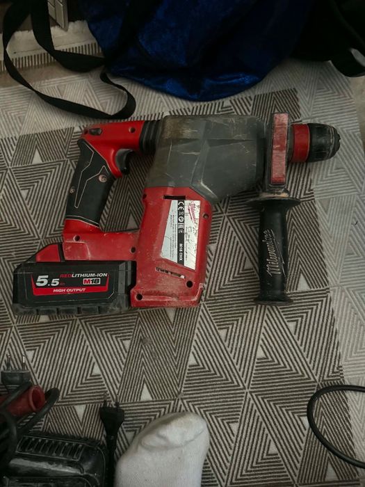 Milwaukee M18 CHX FUEL перфоратор + 5.5Ah High Output