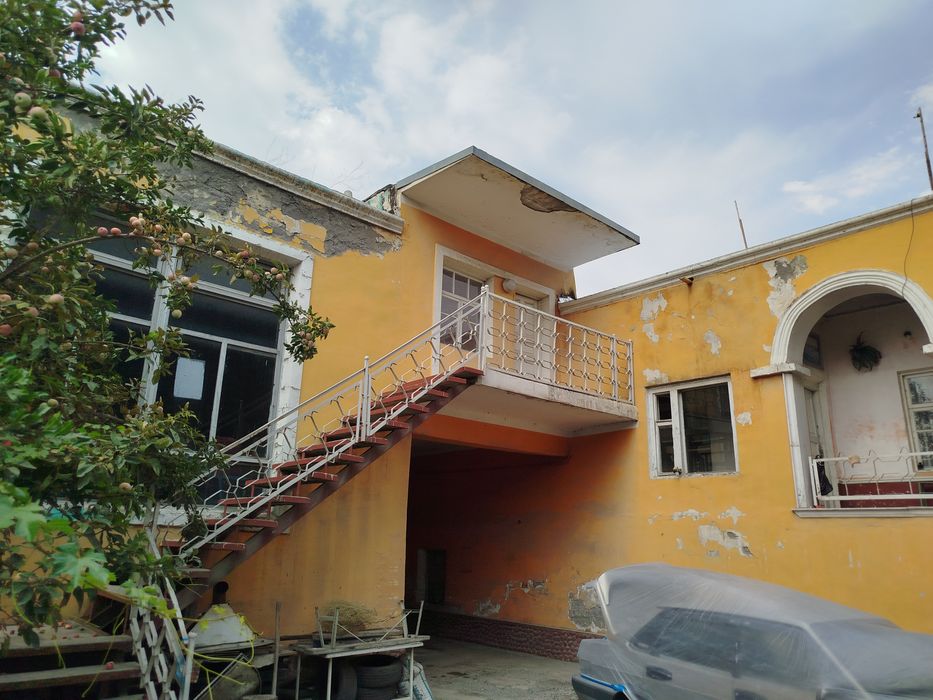 Ховли Уй яшаш у-н Сотилади.6,5 сотых.