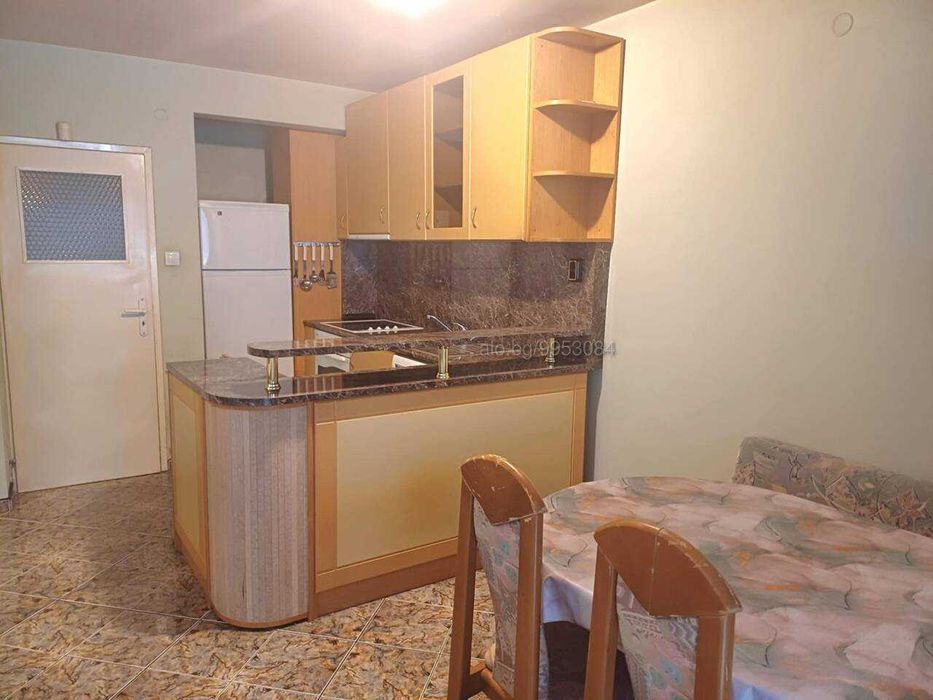 Продава се Тристаен апартамент в Пловдив, Кършияка - 111 кв.м за 873 €/кв.м - Снимка #4