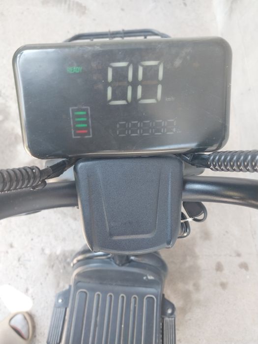 Електр скутер sotiladi