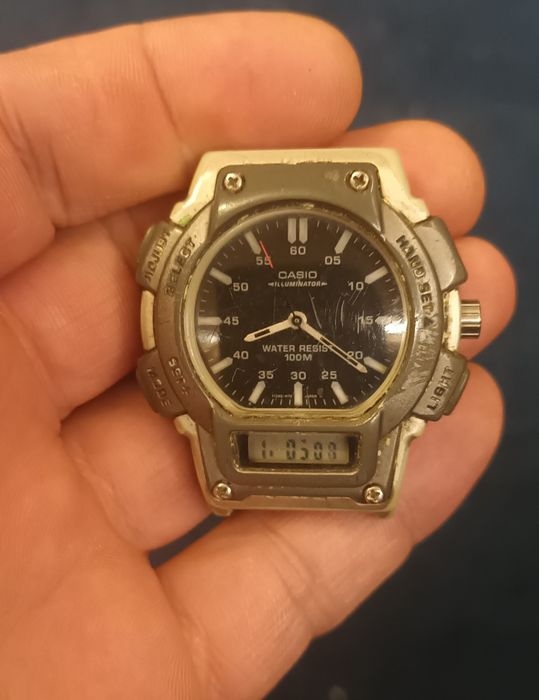 Ceas Casio funcțional