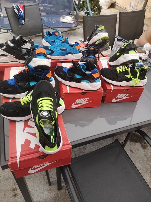 Nike Huarache noi la cutie.