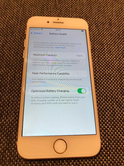 iPhone 7 - 32 GB alb/roz - deblocat, baterie 100%, folie ecran noua