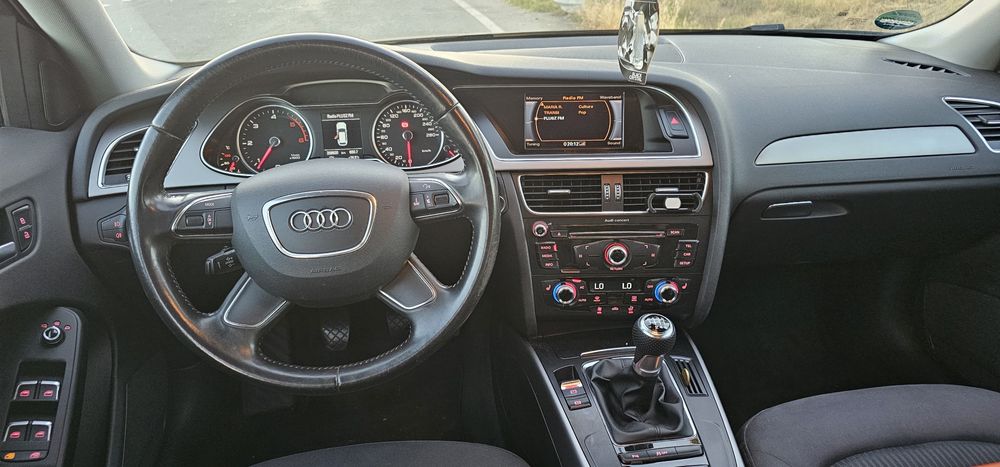 Audi a4 B8 2.0 TDI 143cp manual nu Skoda, Vw, Seat, Bmwă