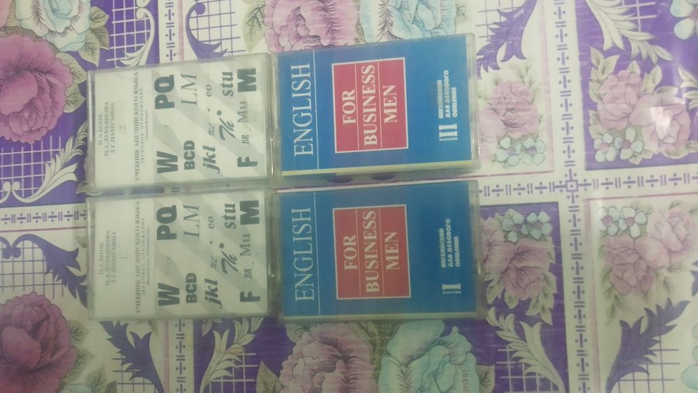 Продам аудио кассеты по изучению английского языка недорого