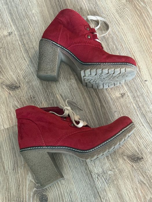 Дамски обувки Graceland - червен велур