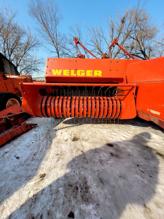 Пресс-подборщик Вельгер ар52