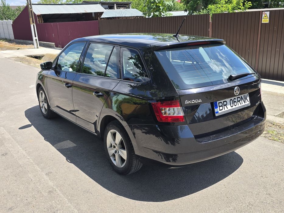 SKODA Fabia 2015 — imagine 3