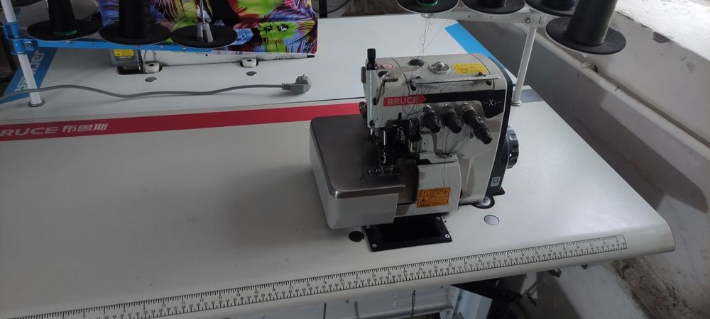 Rashma, averlok, toʻri chok tikuv mashinalari sotiladi