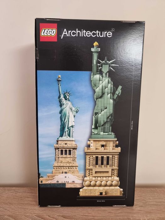 LEGO Architecture Statuia Libertatii 21042, 1685 piese