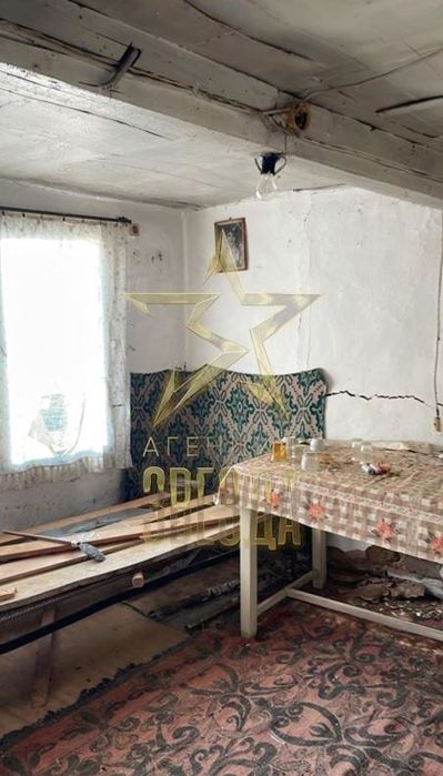 Двуетажна къща за продажба – с. Розовец, обл. Пловдив