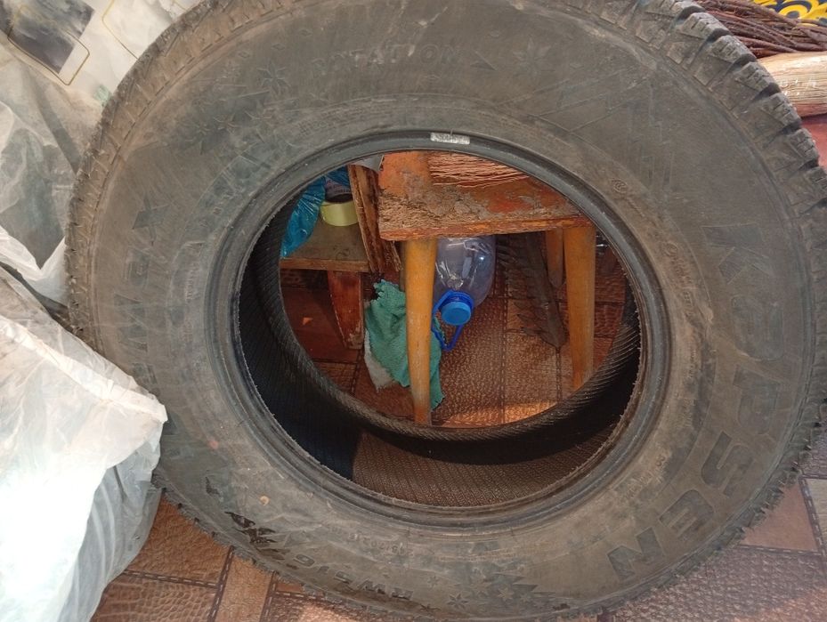 Продам зимнюю резину