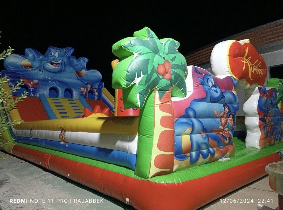 Batut 7/14 razmer bolalar òyingohi .Holati yaxshi 2 ta motori bor.