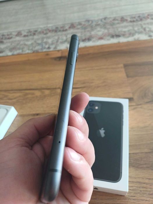 Vând Iphone 11 impecabil