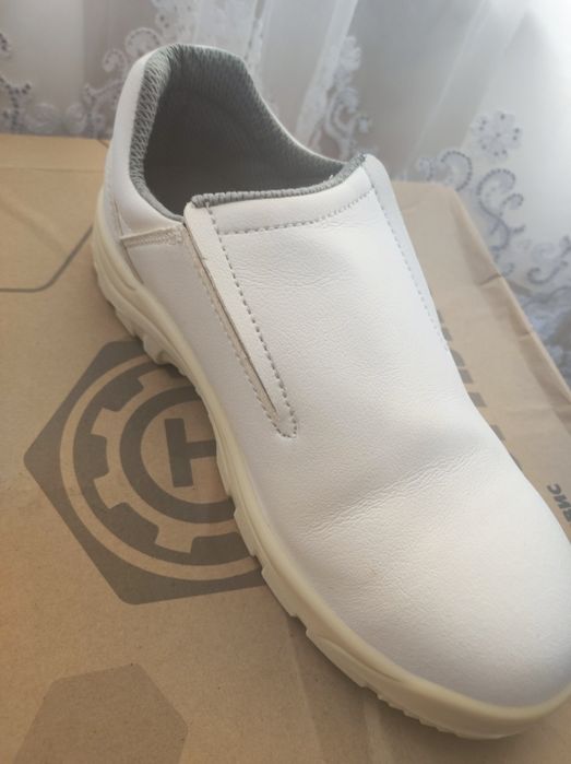 Продается Обувь  рабочие