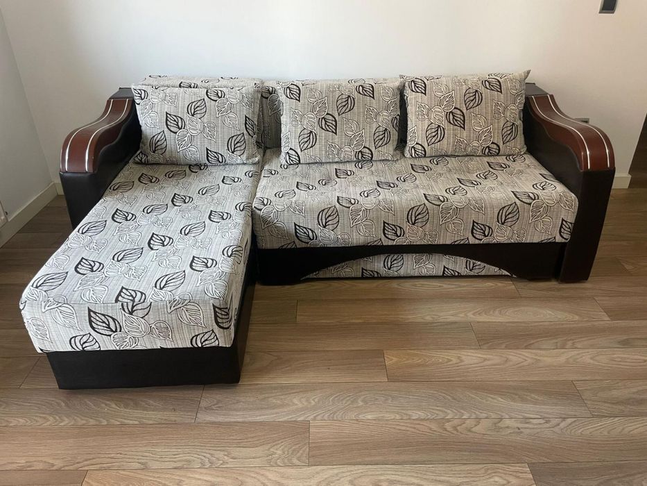 Mobilier living , coltar masa scaune