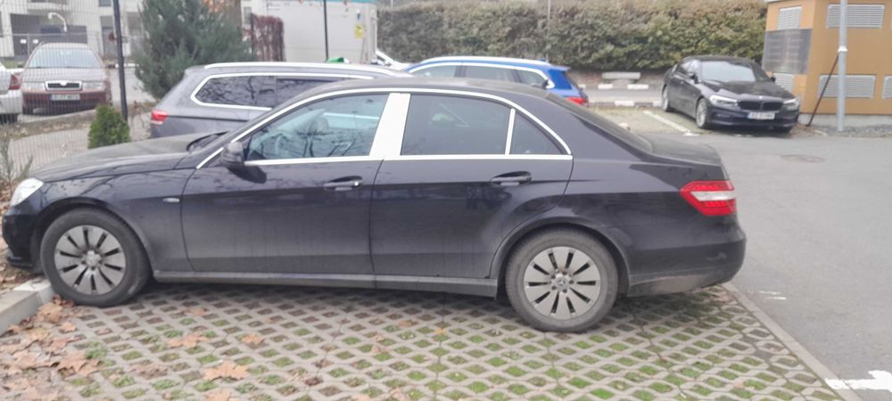MERCEDES BENZ E200 CDI,norma EURO 5,fabricatie 2012