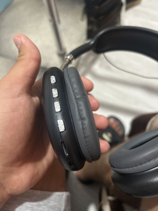 Casti noi noute,