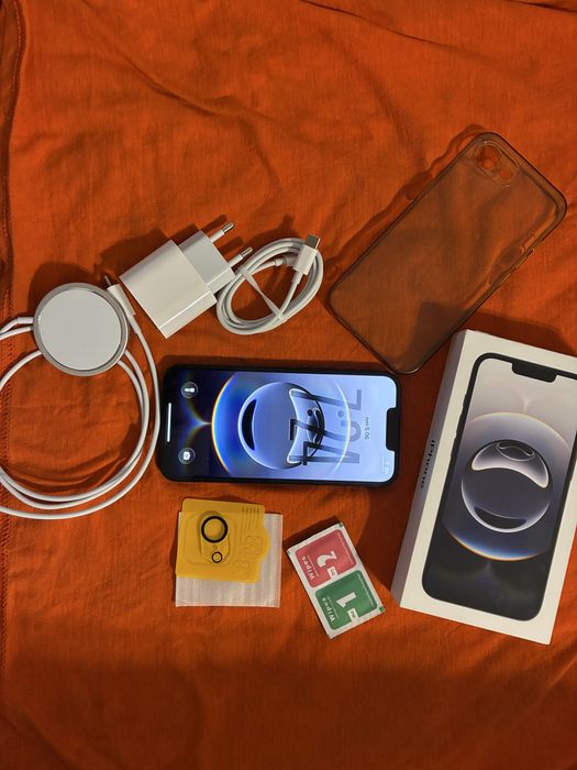 Iphone 16e 100% батерия КАТО НОВ