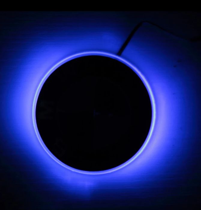 LED  стикер с лого на емблема BMW 82 мм