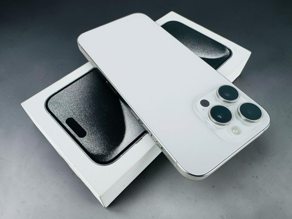 Apple iPhone 15 Pro Max 256GB White Перфектен! Full Pack! Гаранция!